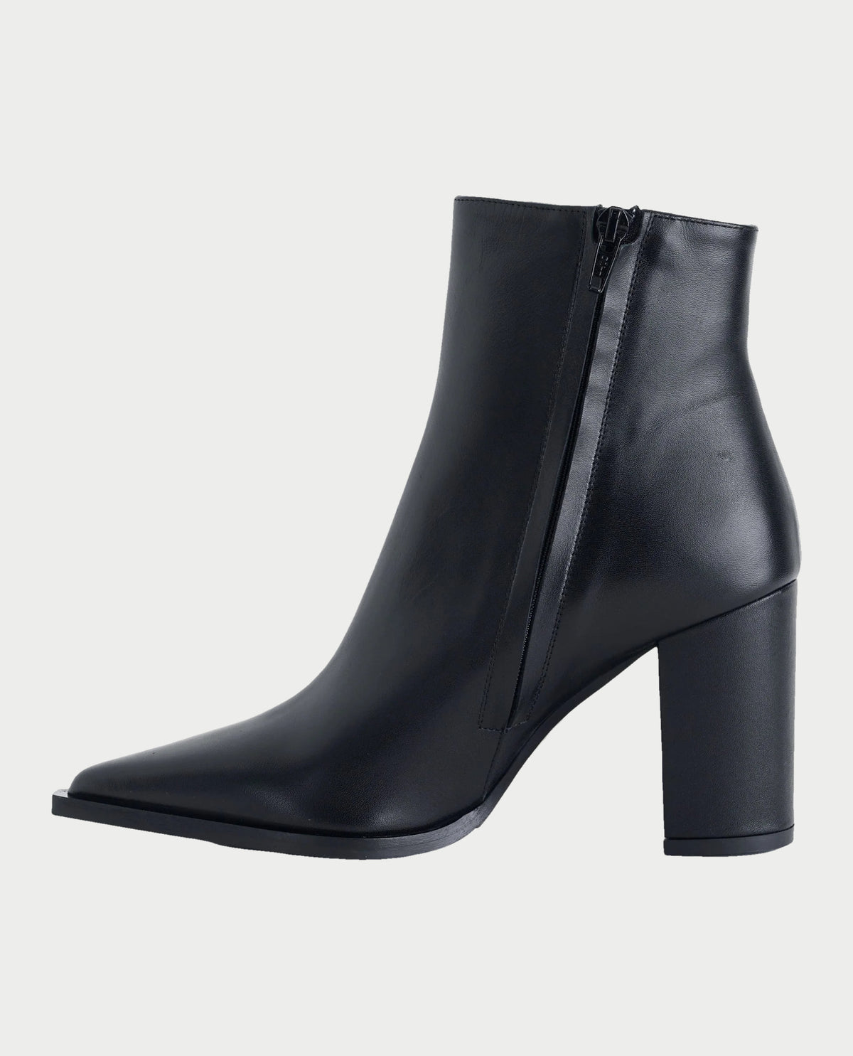 Stivaletto donna Albano con zip laterale 