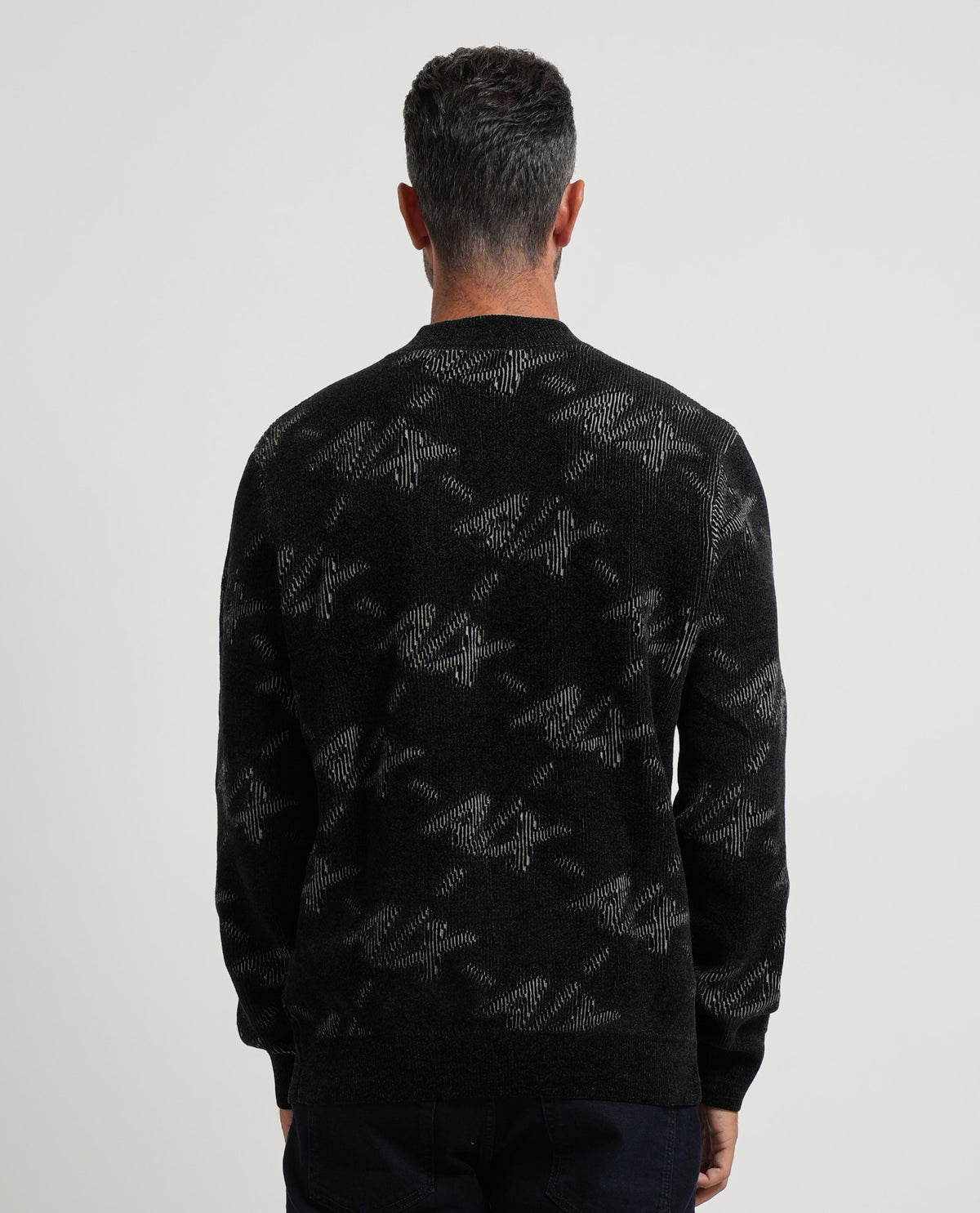 Pullover uomo Armani con logo e bordi a costine 