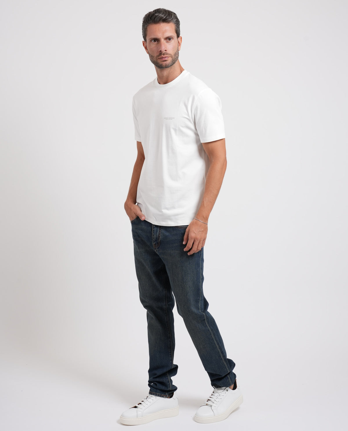 T-shirt uomo Armani Exchange elasticizzata 