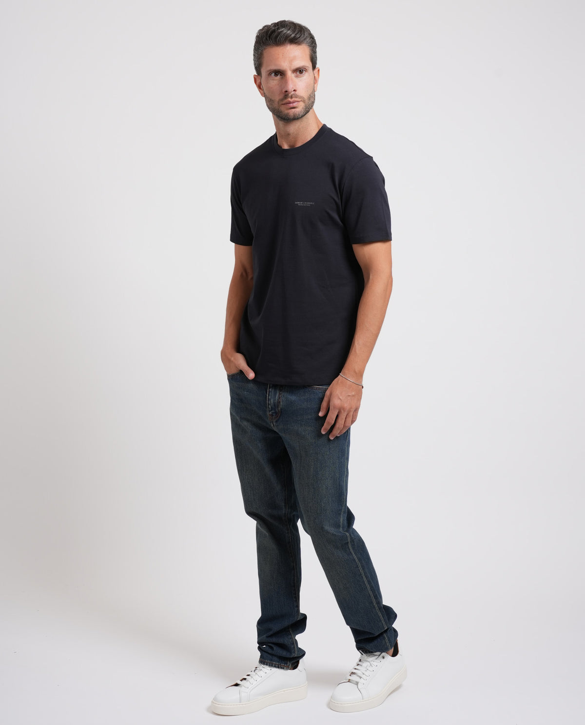 T-shirt uomo Armani Exchange elasticizzata 