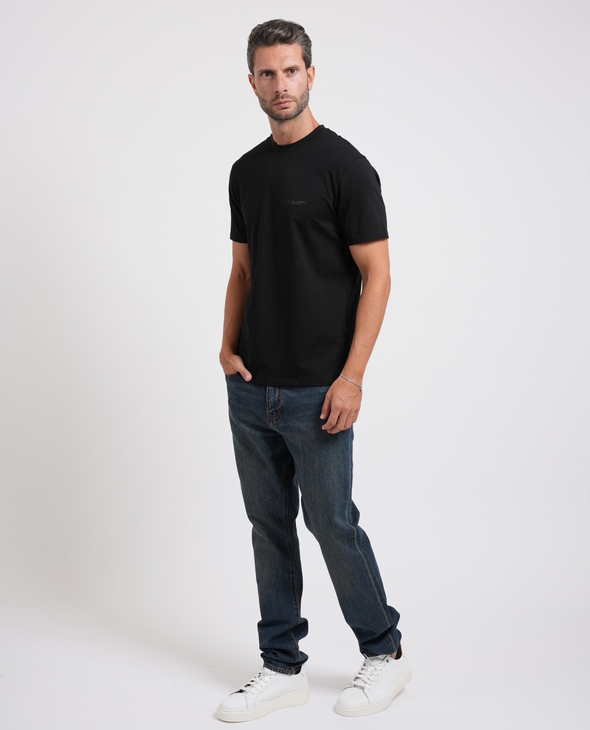 T-shirt uomo Armani Exchange elasticizzata 
