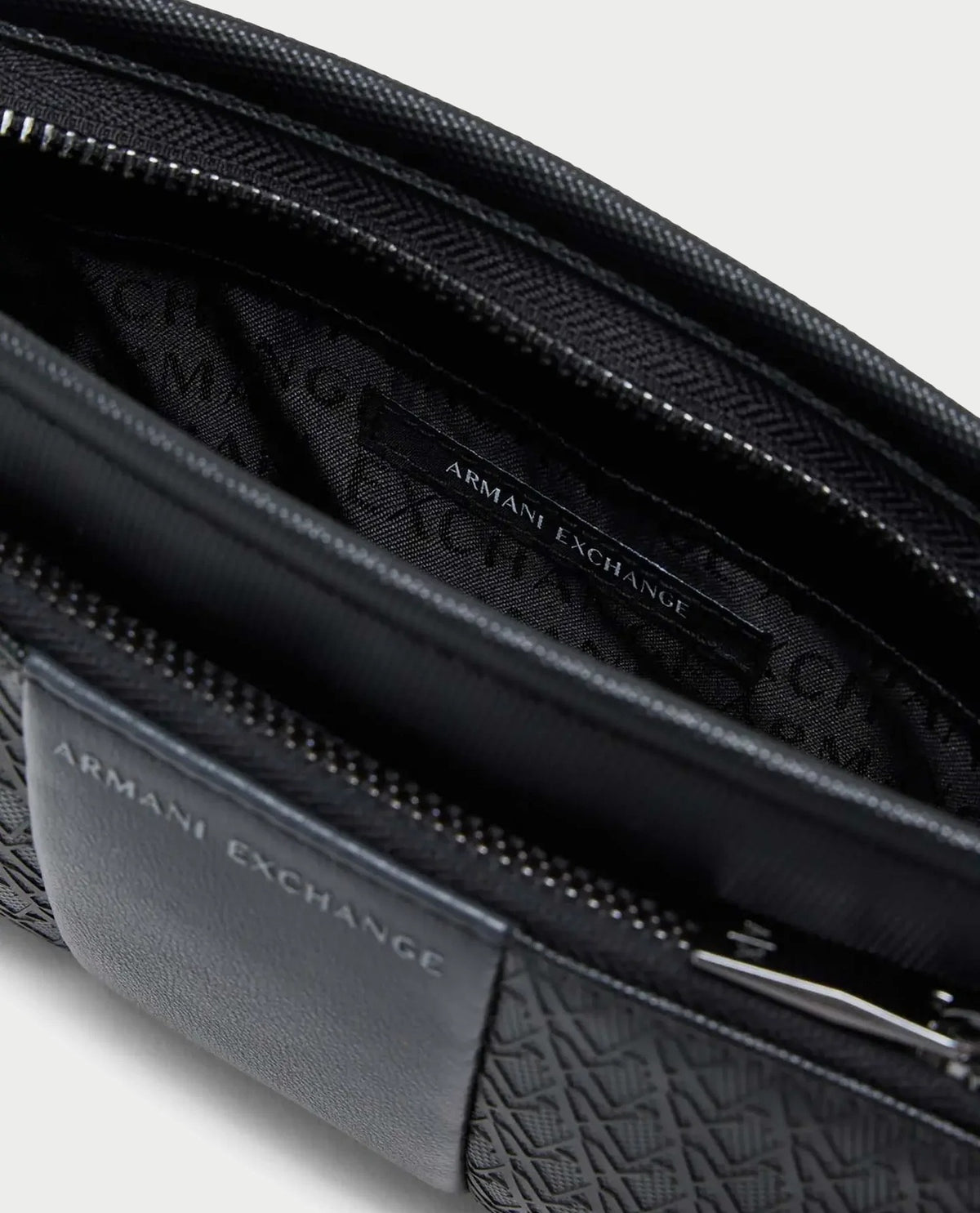 Pochette uomo AX con manico da polso 