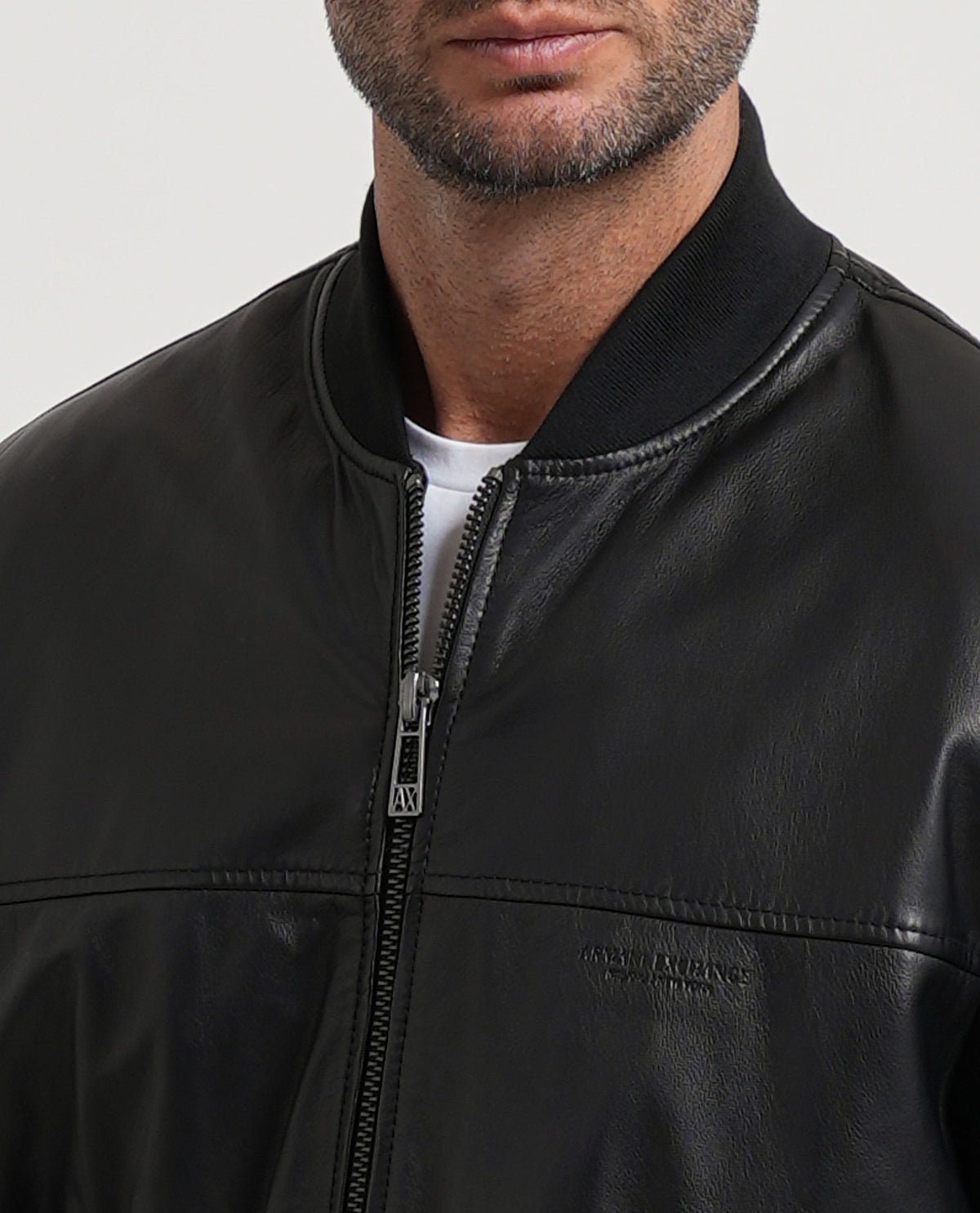 Giubbotto bomber uomo Armani Exchange in pelle con zip 
