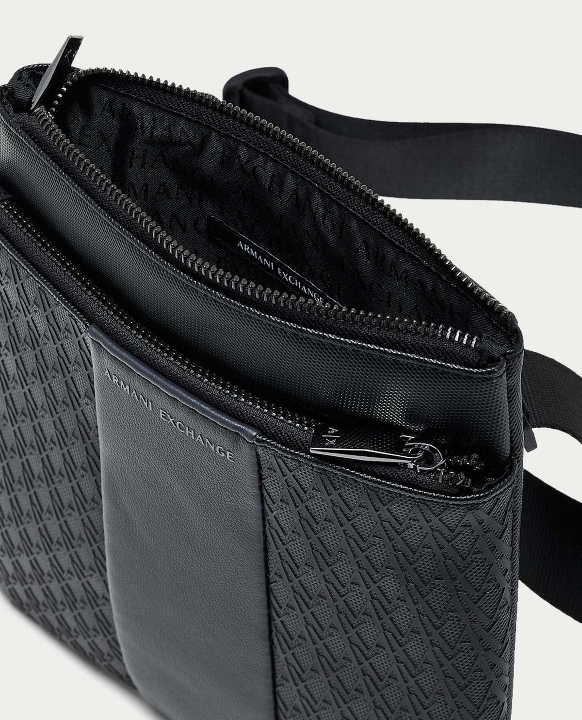 Borsa a tracolla AX con banda a contrasto 