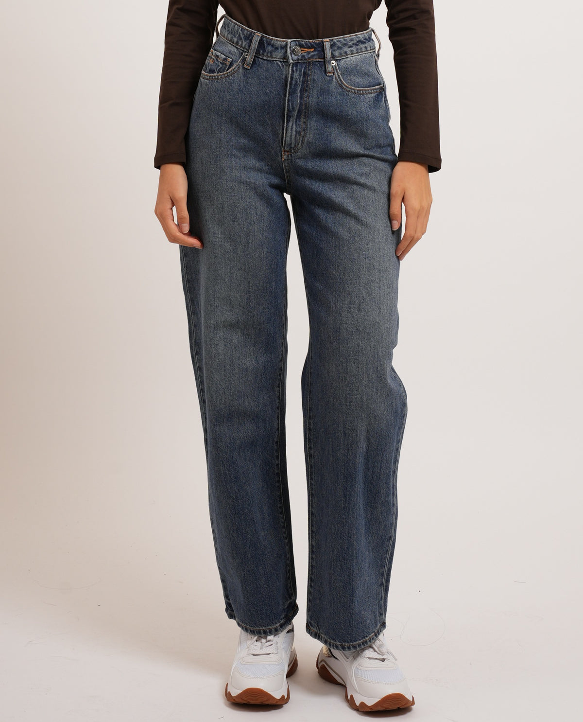 Jeans donna AX a 5 tasche in cotone rigido 