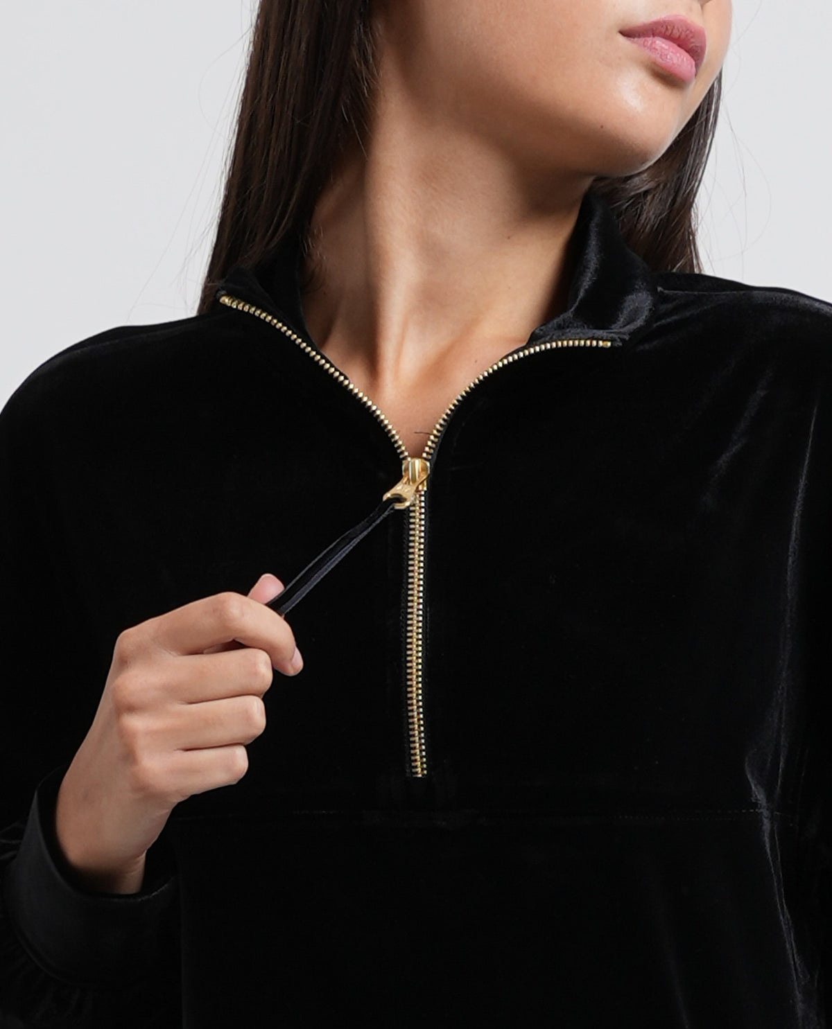 Felpa donna AX in velluto con collo alto 