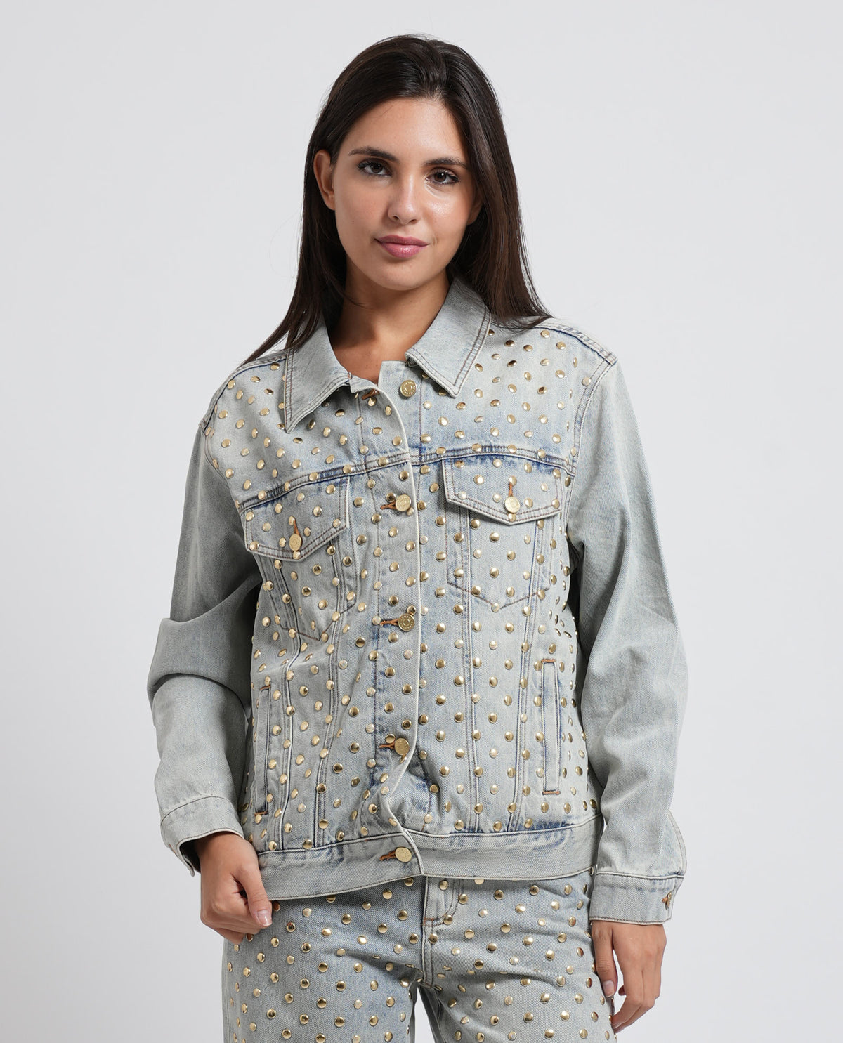 Giubbotto donna AX in denim con borchie 