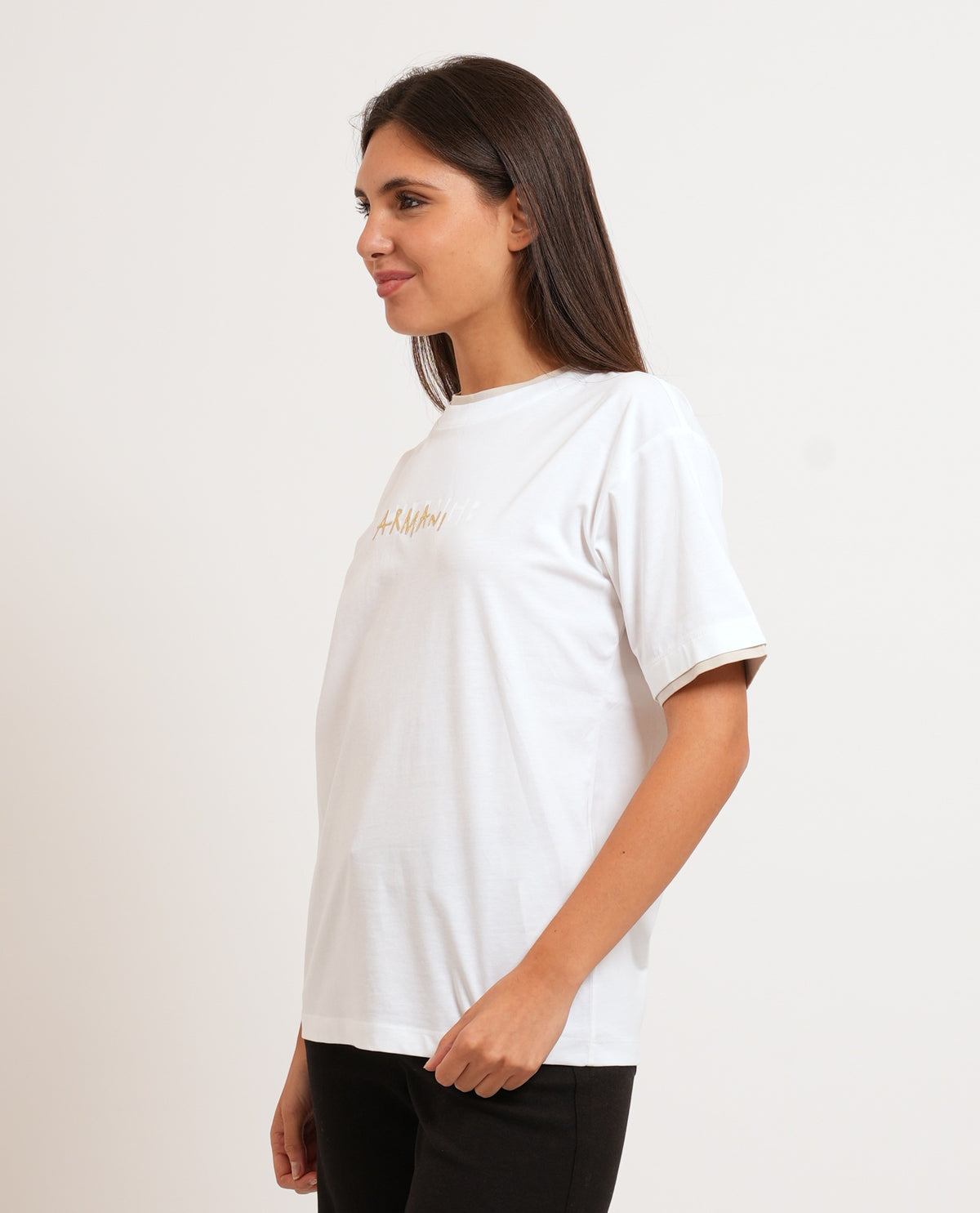 T-shirt donna AX con logo e dettagli a contrasto 