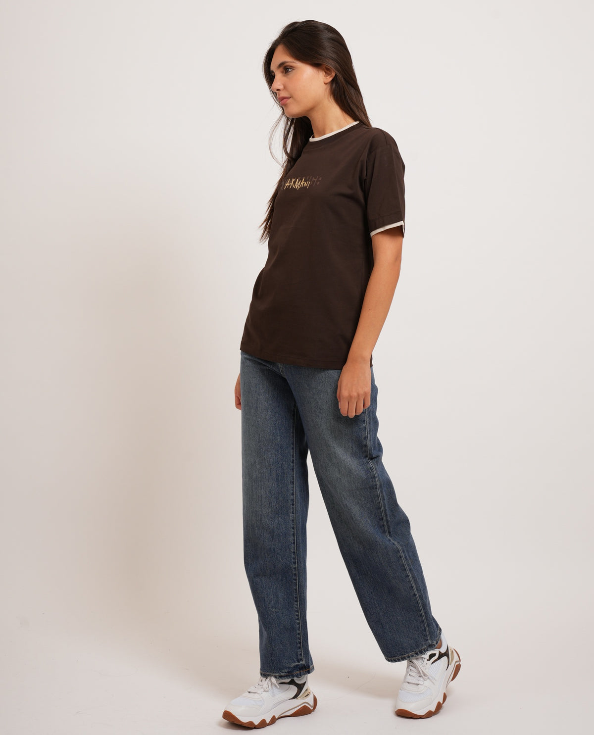 T-shirt donna AX con logo e dettagli a contrasto 