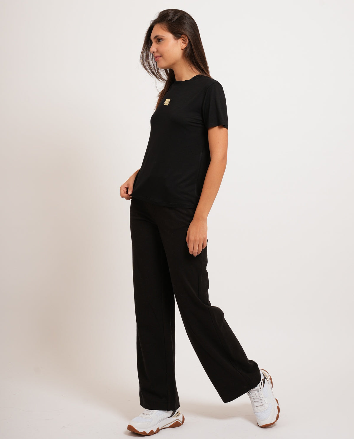 T-shirt donna AX con logo frontale 