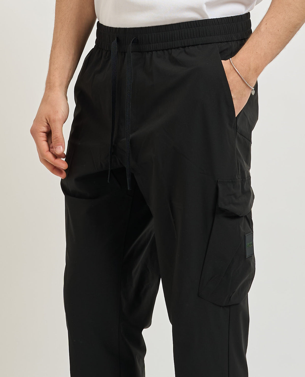 Pantaloni cargo uomo Boss affusolati 