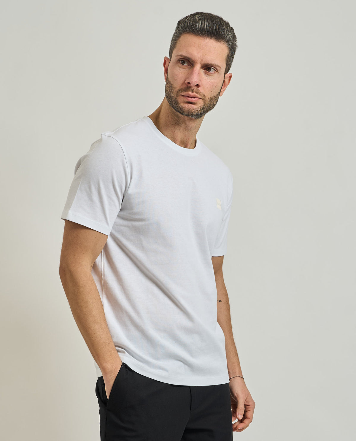 T-shirt Tales uomo di Boss in cotone traspirante 