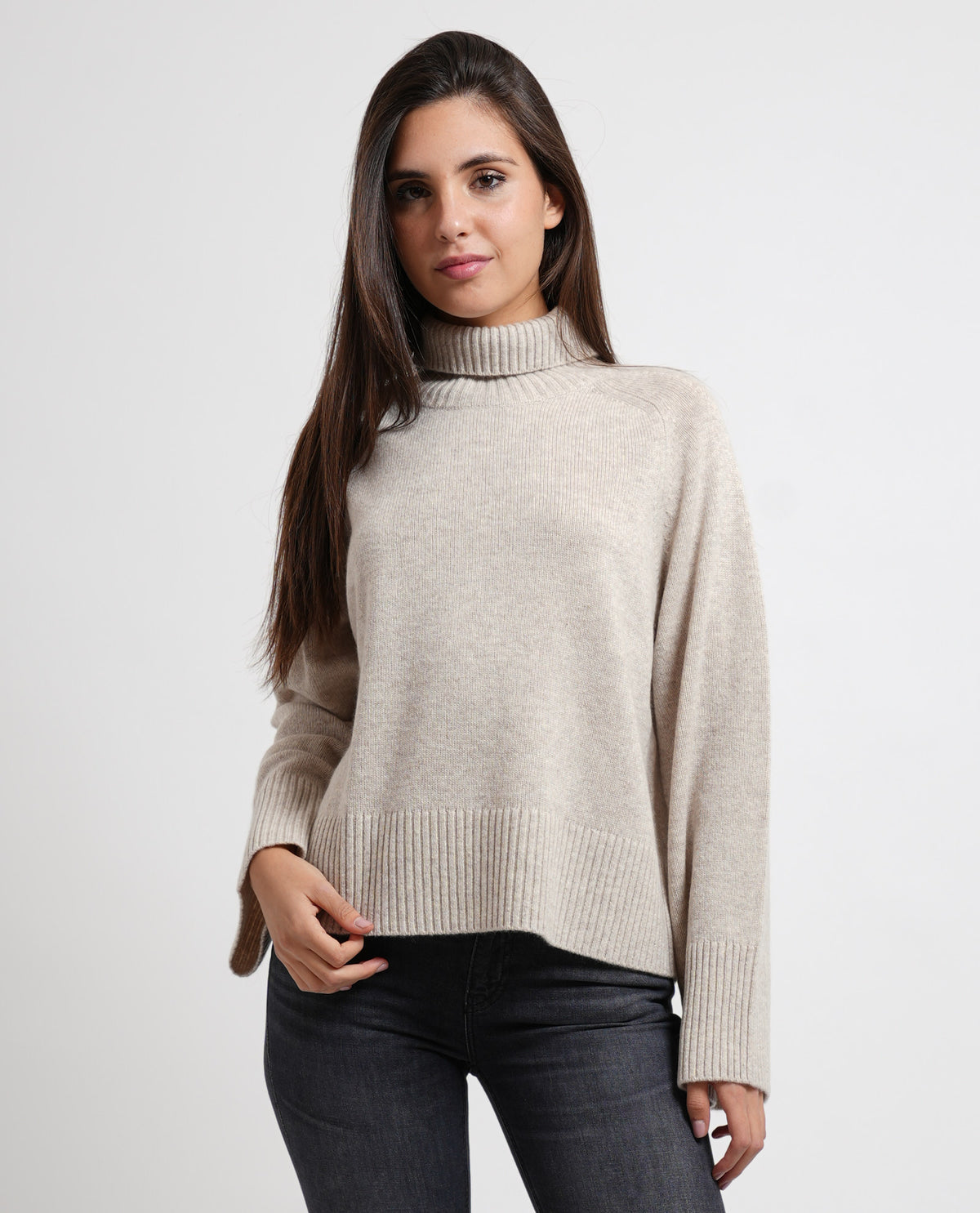 Maglione donna Boss a collo alto in cashmere 