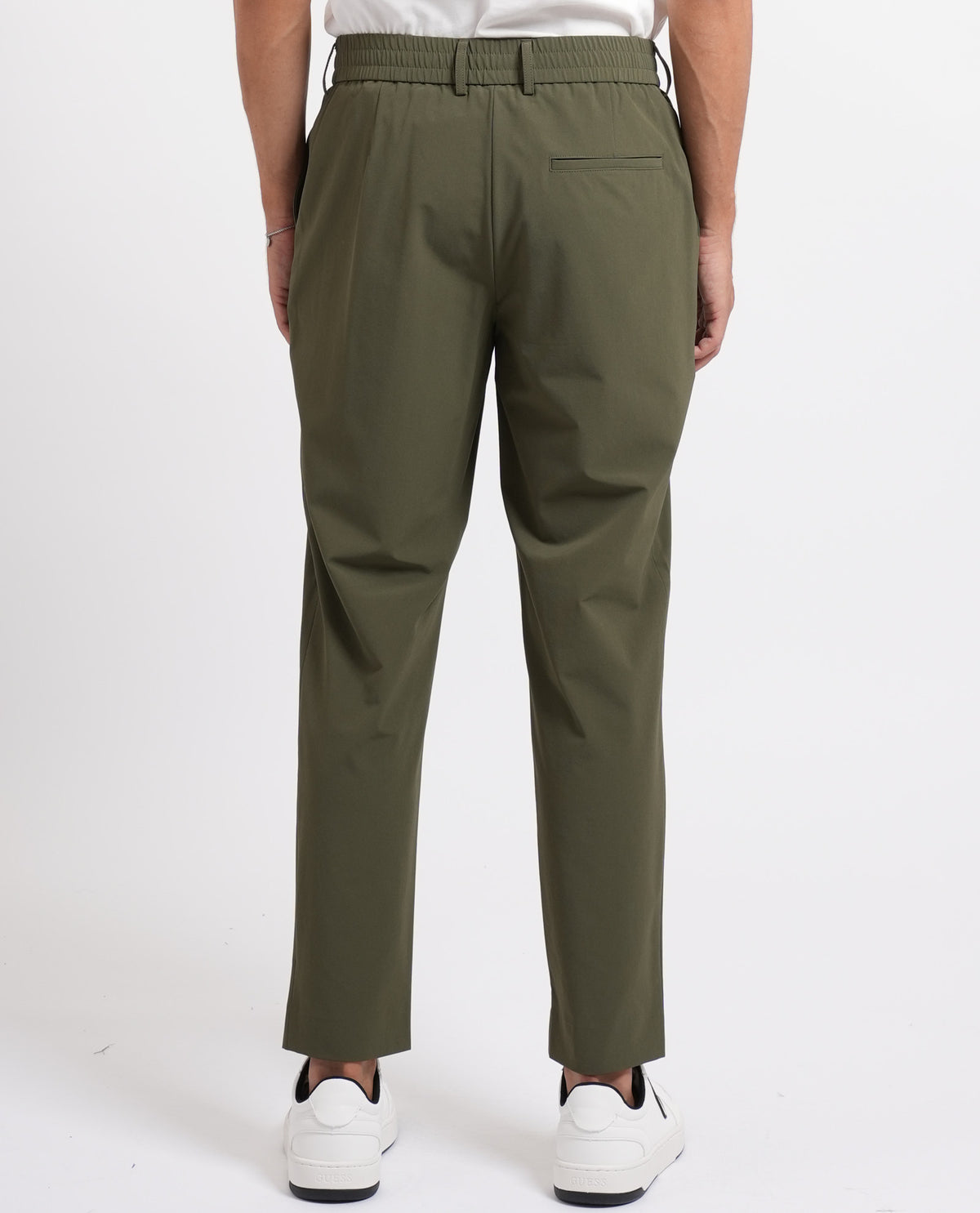 Pantaloni uomo Boss con fit affusolato 