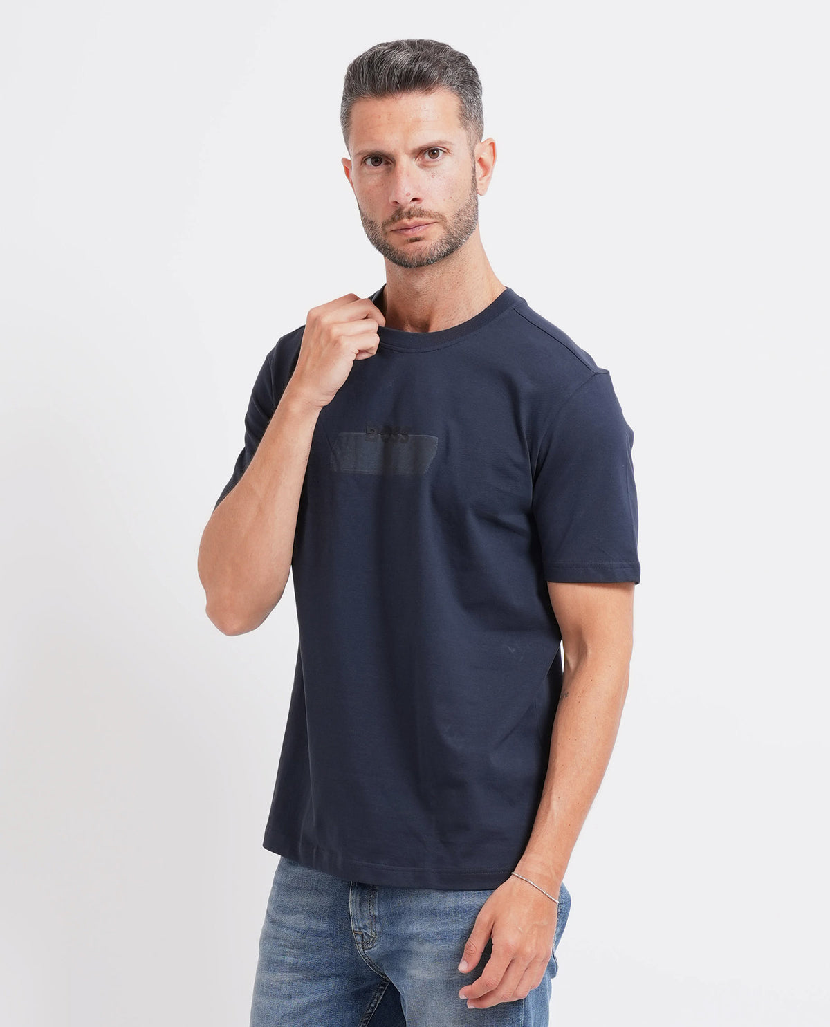 T-shirt Boss uomo con logo frontale 