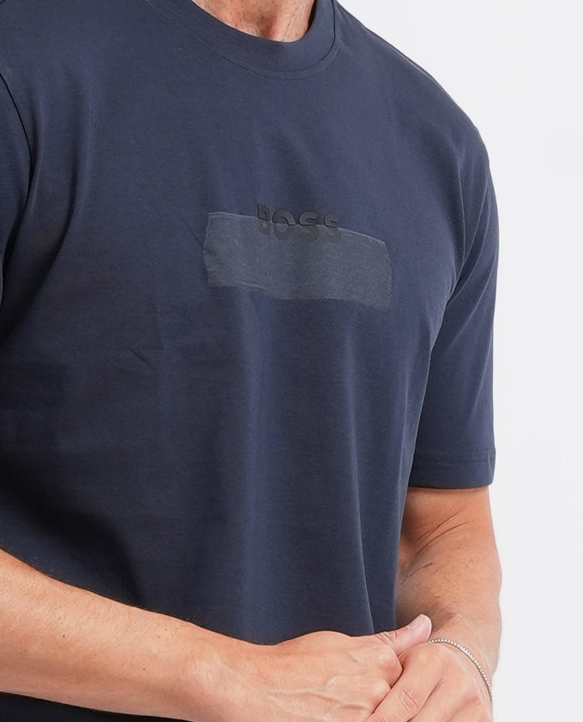T-shirt Boss uomo con logo frontale 