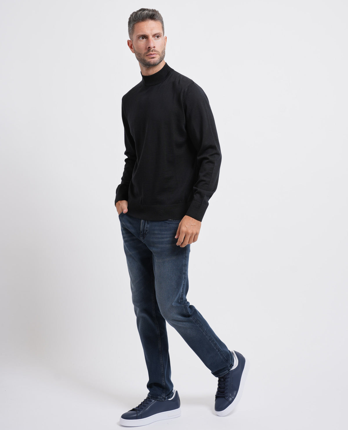 Maglione a lupetto Boss uomo in lana extrafine 