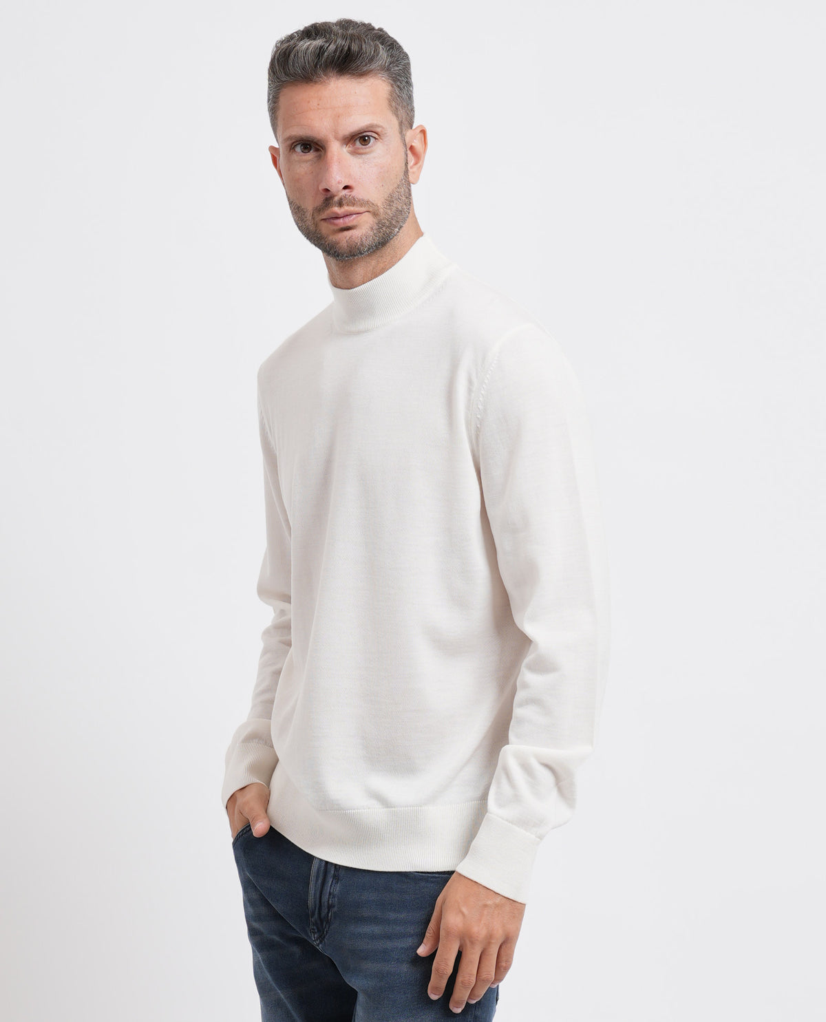 Maglione a lupetto Boss uomo in lana extrafine 