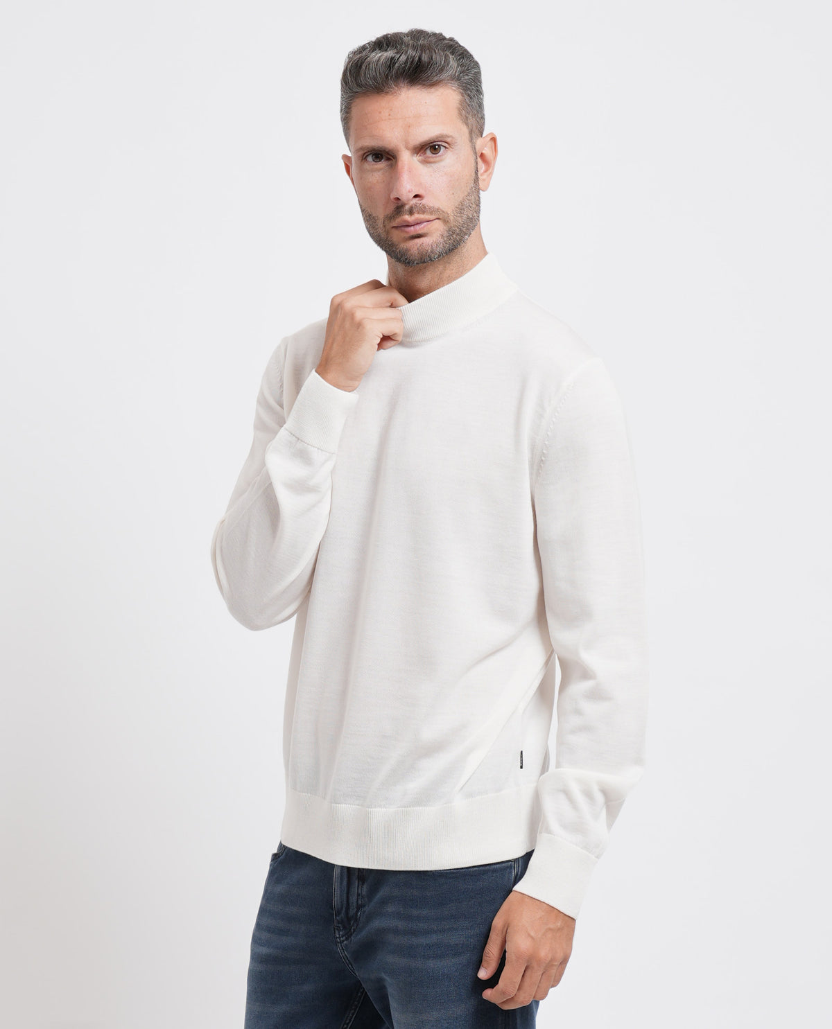 Maglione a lupetto Boss uomo in lana extrafine 