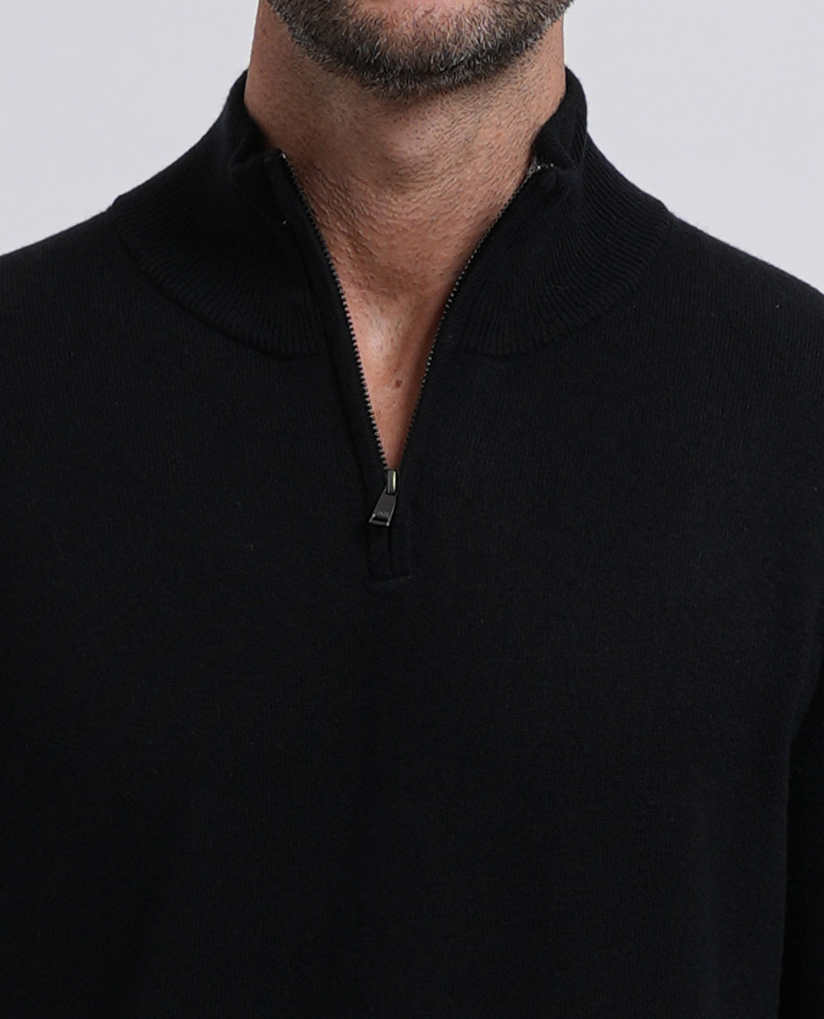 Maglione uomo Boss con collo alto in lana vergine 