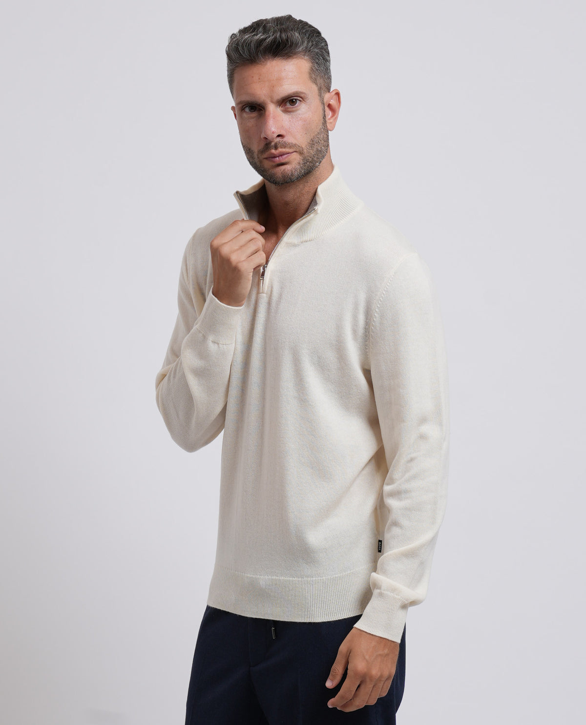 Maglione con zip Boss uomo in lana e cashmere 