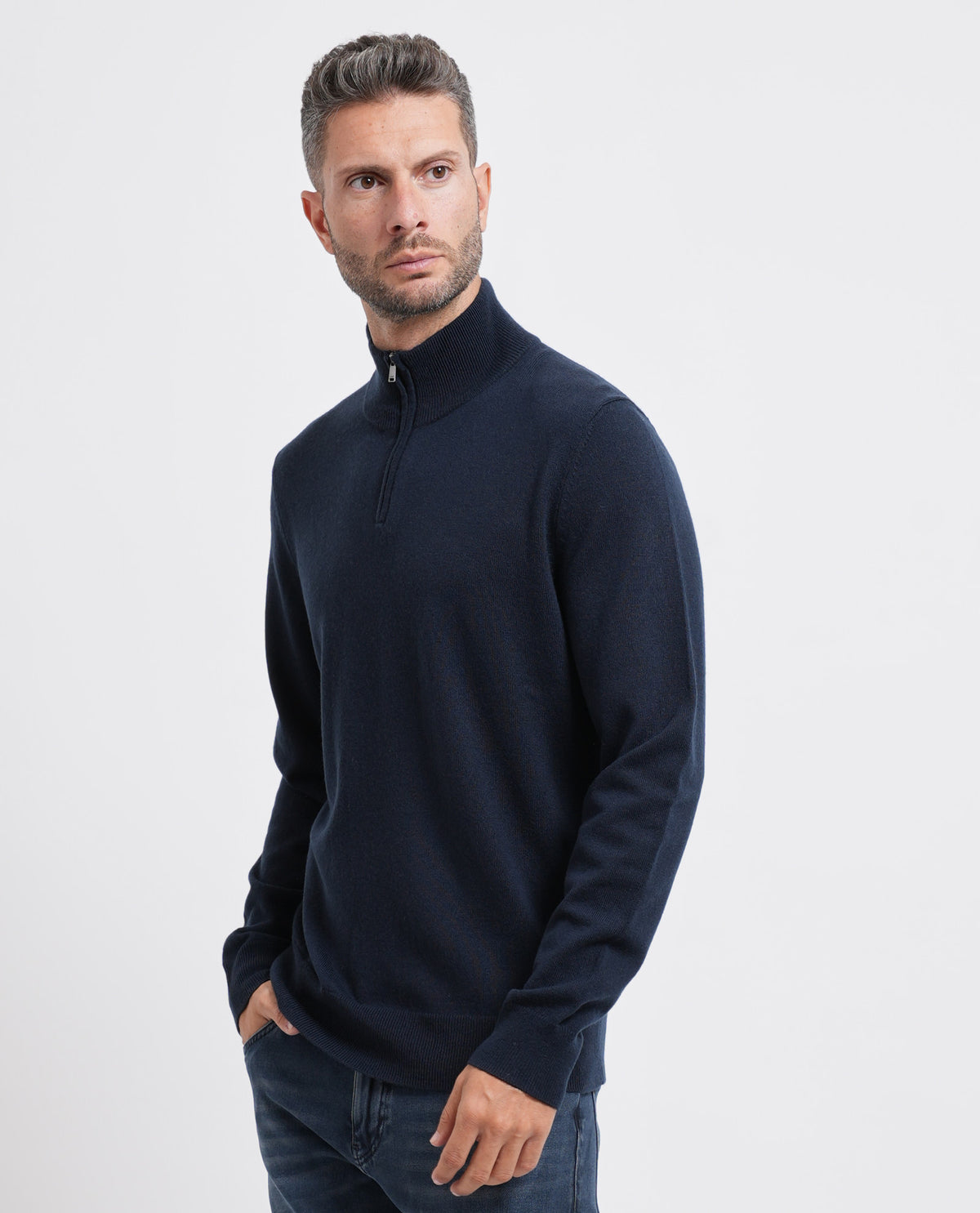 Maglione con zip Boss uomo in lana e cashmere 