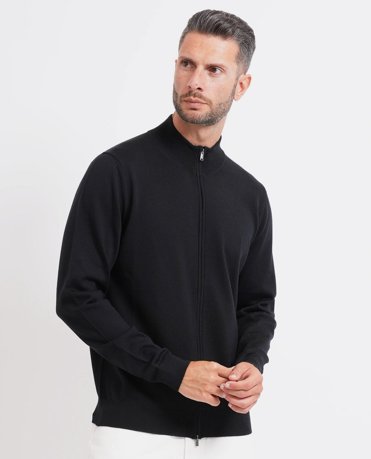 Cardigan uomo Boss fullzip e con logo ricamato 