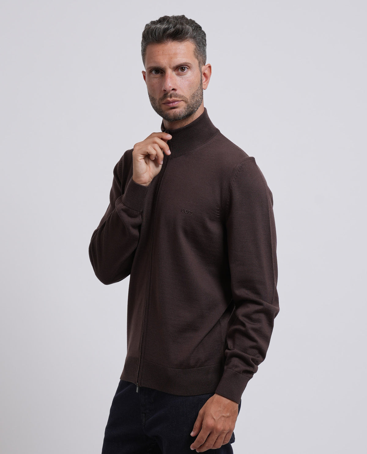 Maglione uomo Boss fullzip e con logo ricamato 