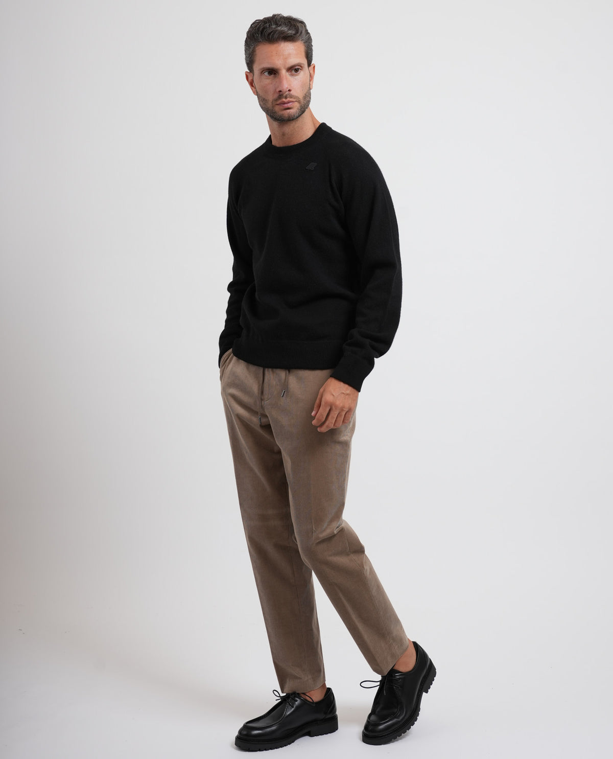 Pantaloni affusolati uomo Boss in velluto 