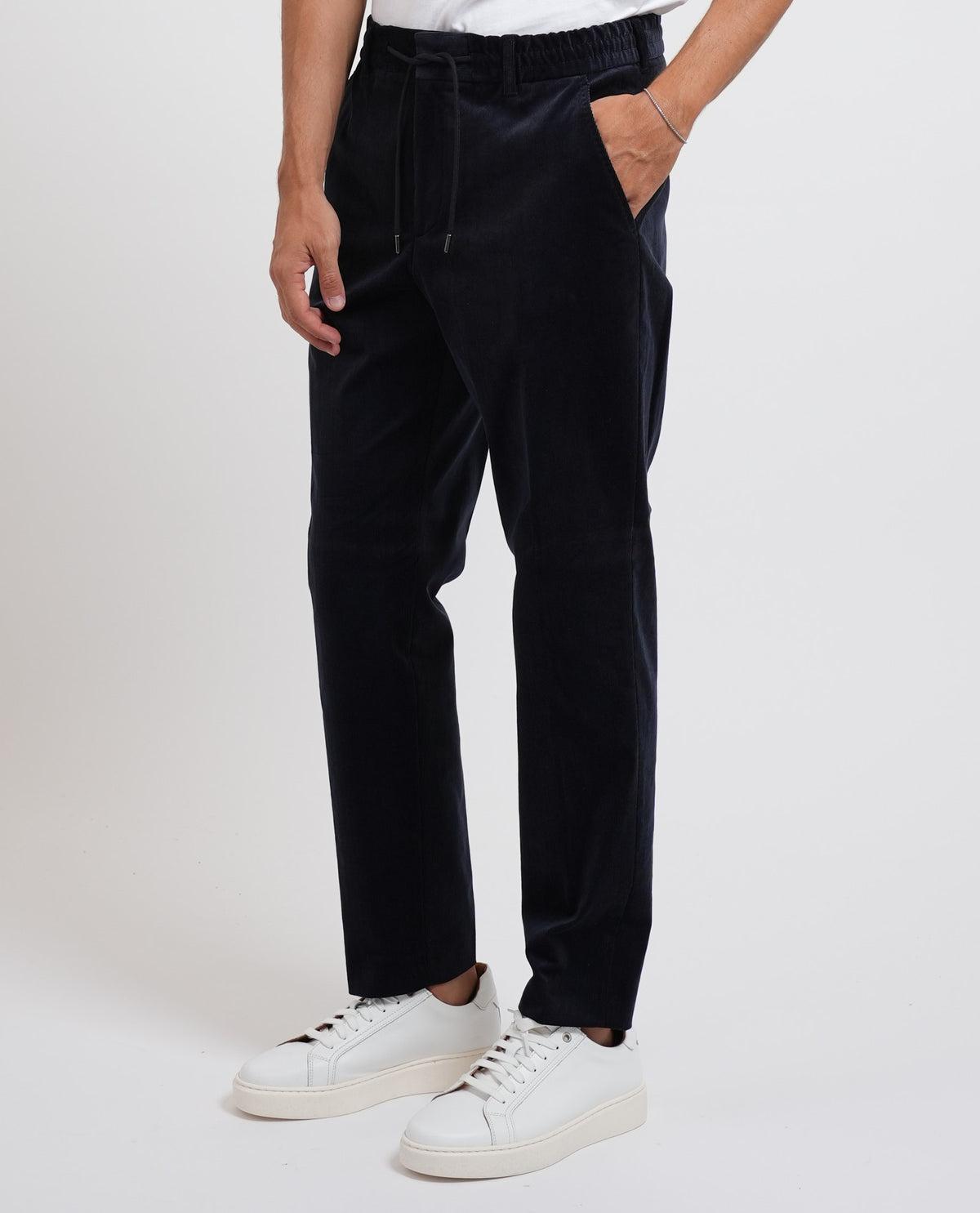 Pantaloni affusolati uomo Boss in velluto 