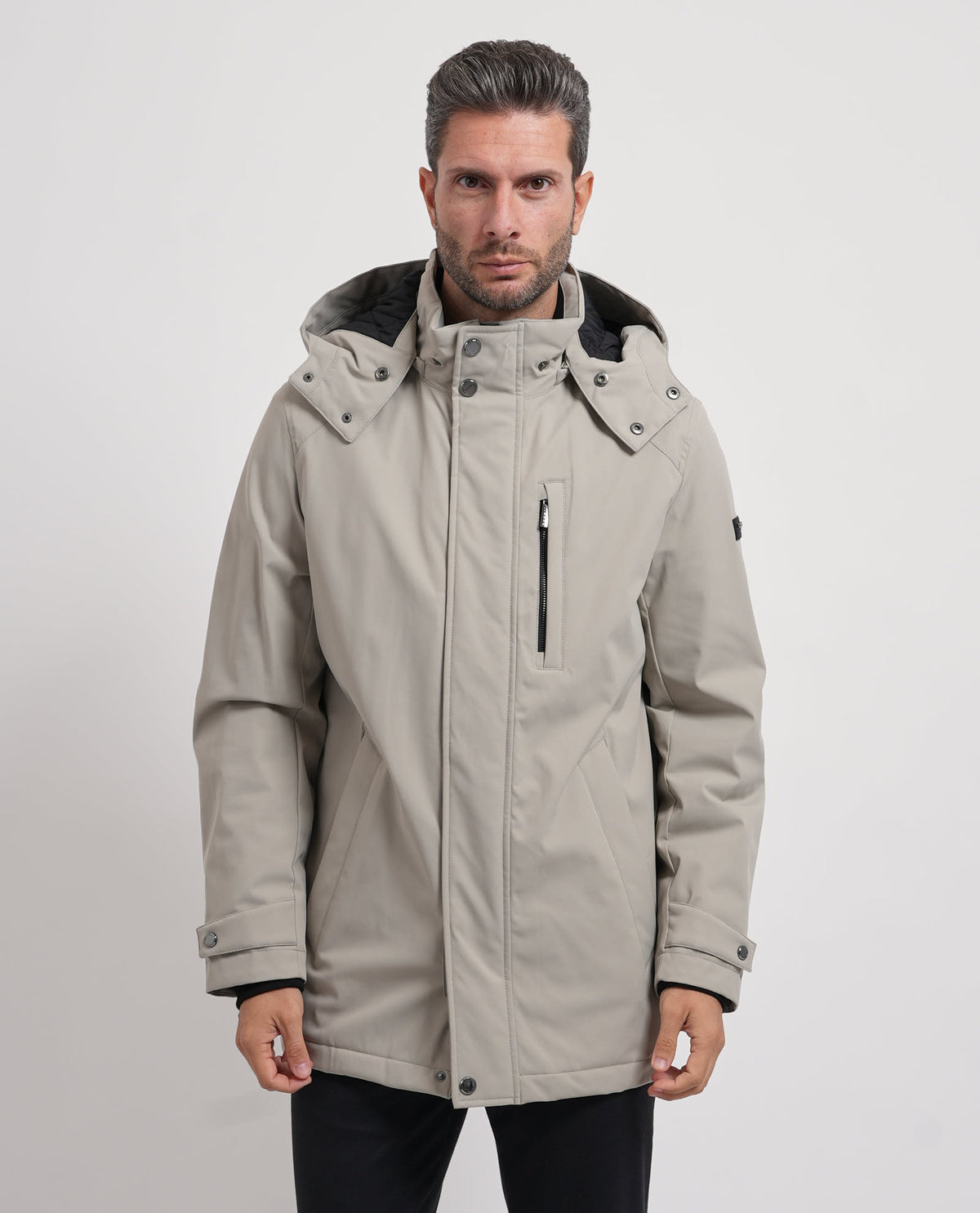 Giubbotto uomo Bugatti con cappuccio e zip nascosta 