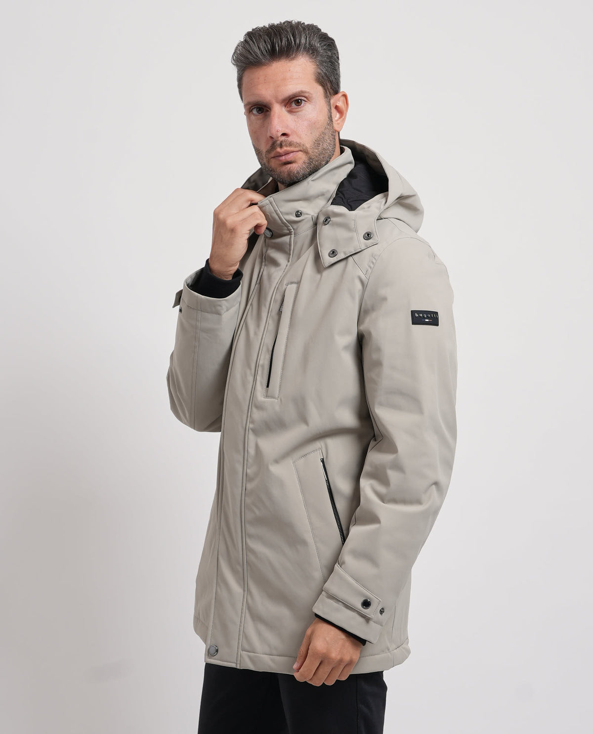 Giubbotto uomo Bugatti con cappuccio e zip nascosta 