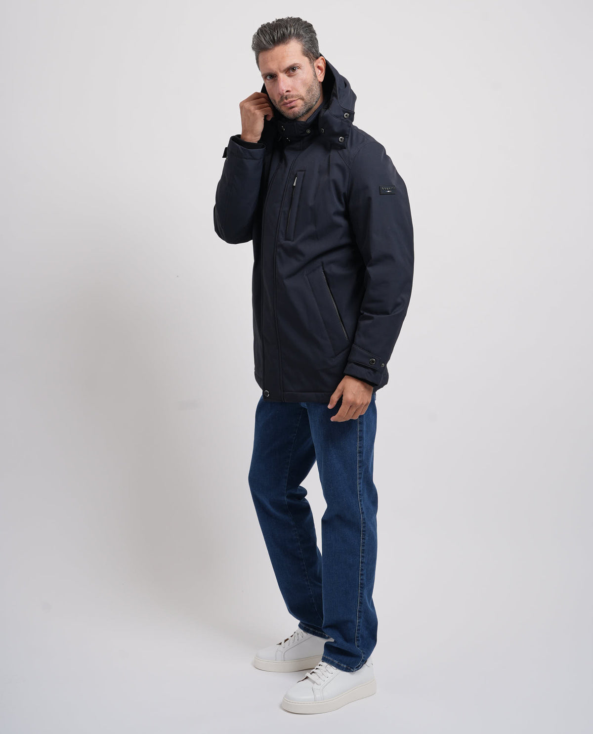 Giubbotto uomo Bugatti con cappuccio e zip nascosta 