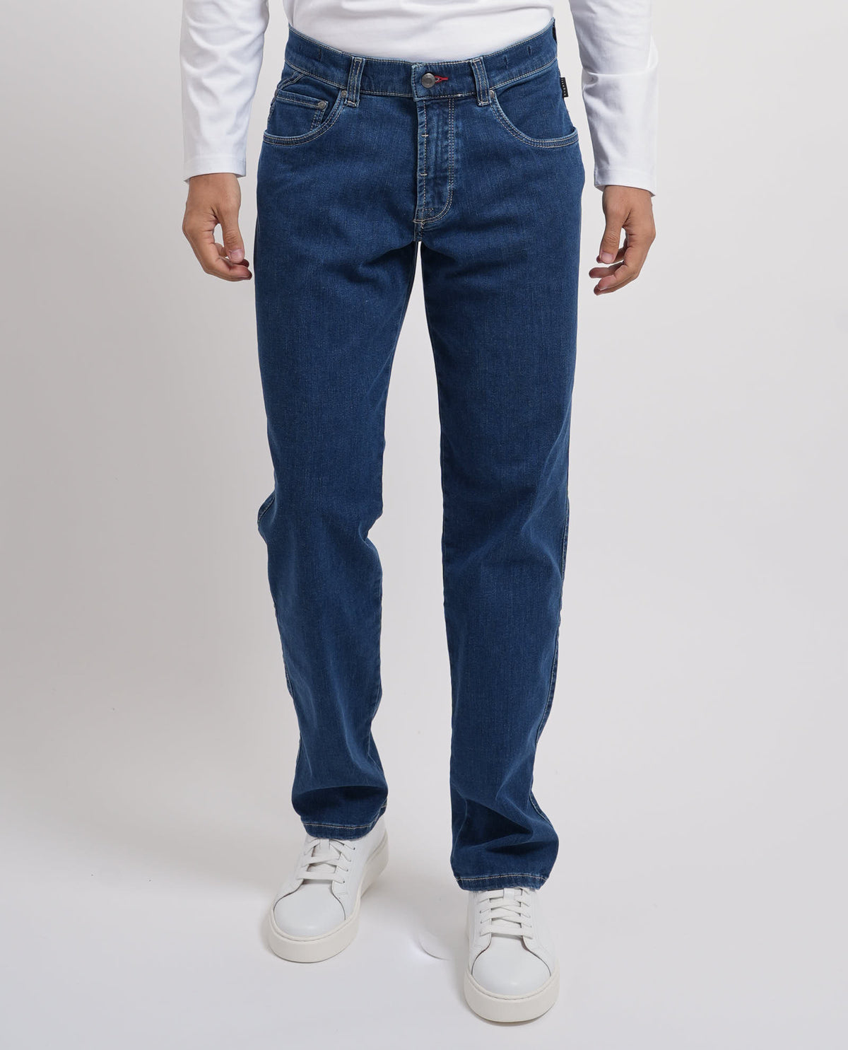 Jeans uomo Bugatti a 5 tasche in lavaggio blu 