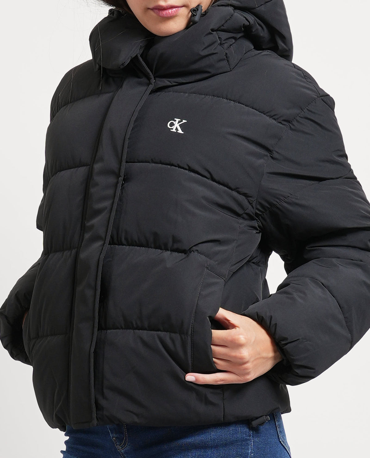 Piumino corto Calvin Klein donna con zip nascosta 