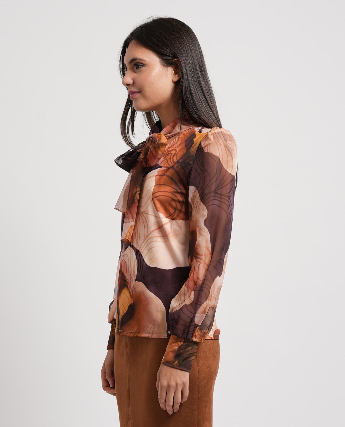 Blusa donna Edas con fiocco e motivi fantasia 