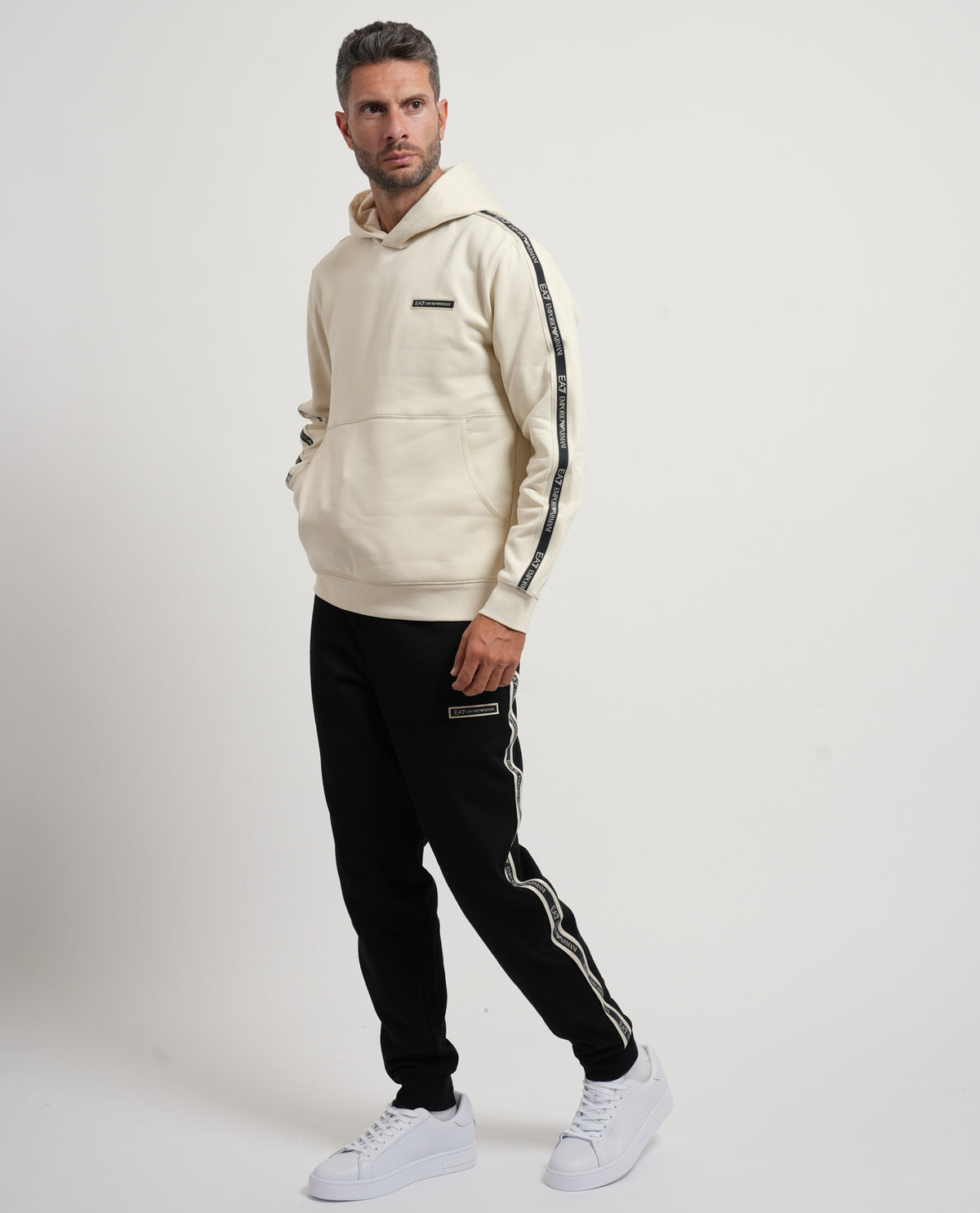 Felpa uomo EA7 con cappuccio e logo 