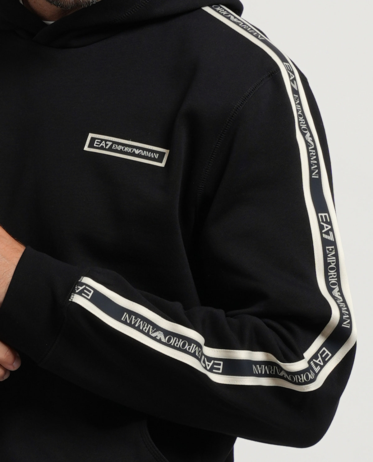 Felpa uomo EA7 con cappuccio e logo 