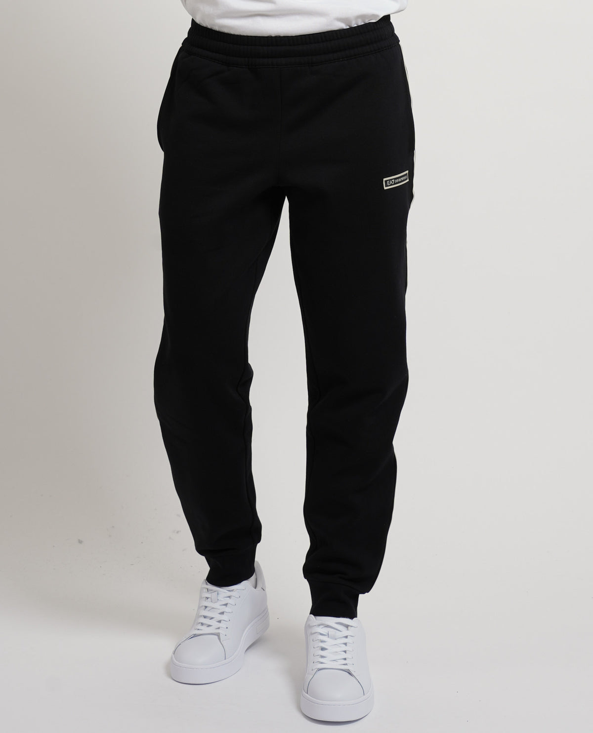 Pantaloni slim EA7 uomo con banda laterale 