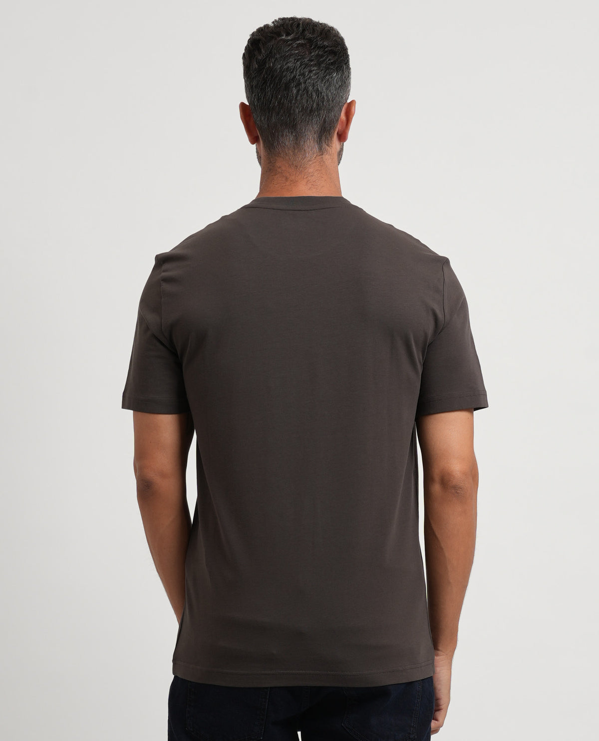 T-shirt uomo EA7 con logo frontale 