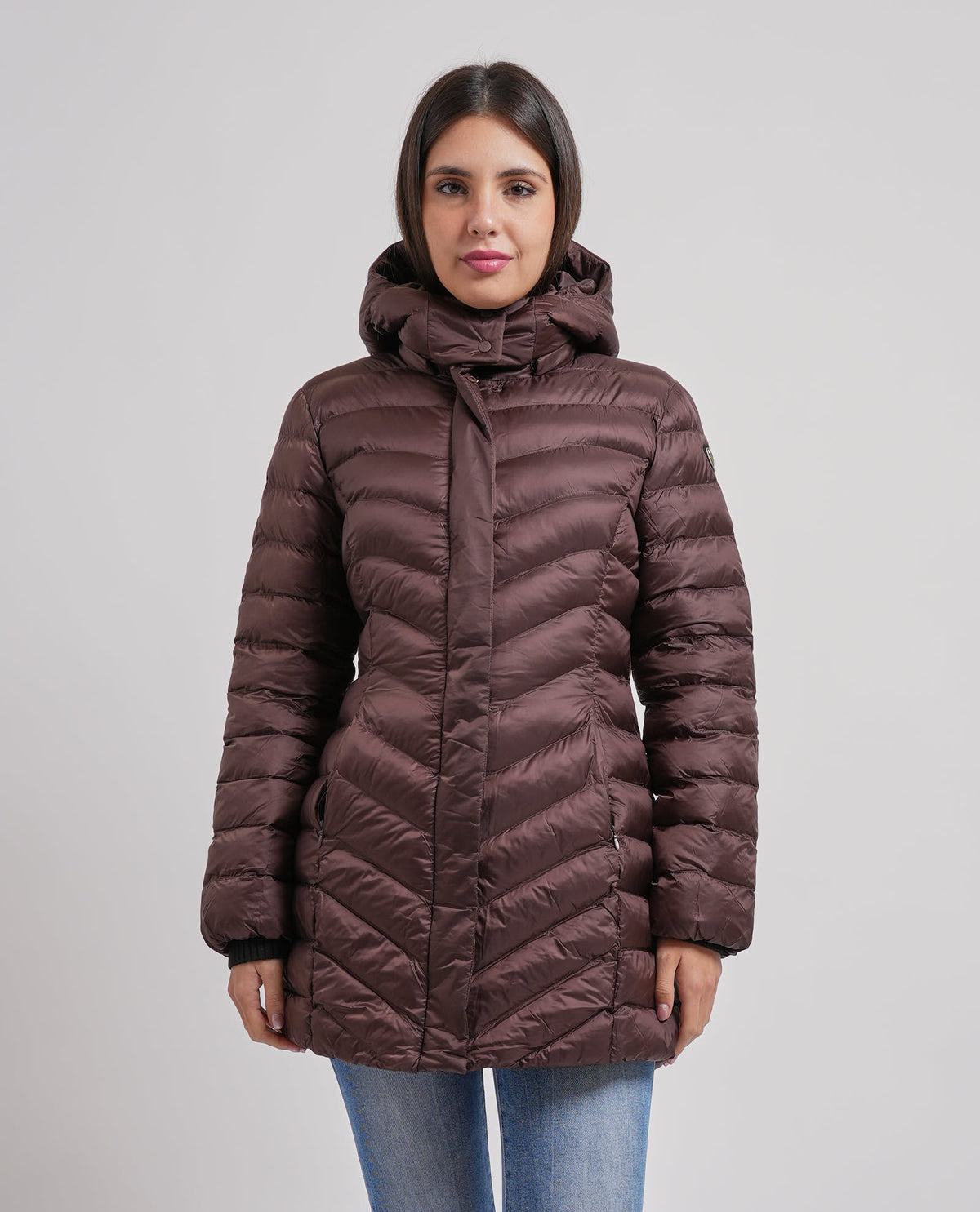 Giubbotto EA7 donna con collo alto e cappuccio 