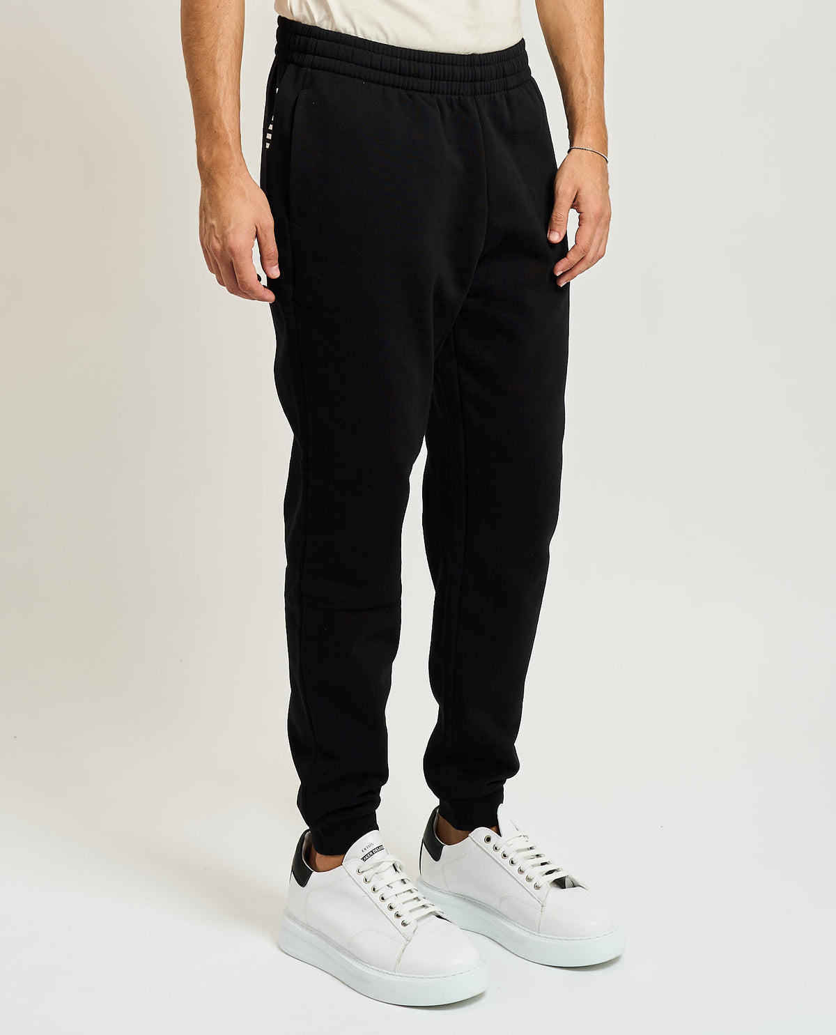 Pantaloni tuta EA7 con elastico in vita e logo 