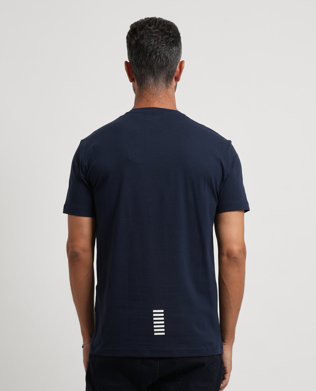 T-shirt uomo EA7 con logo su petto 