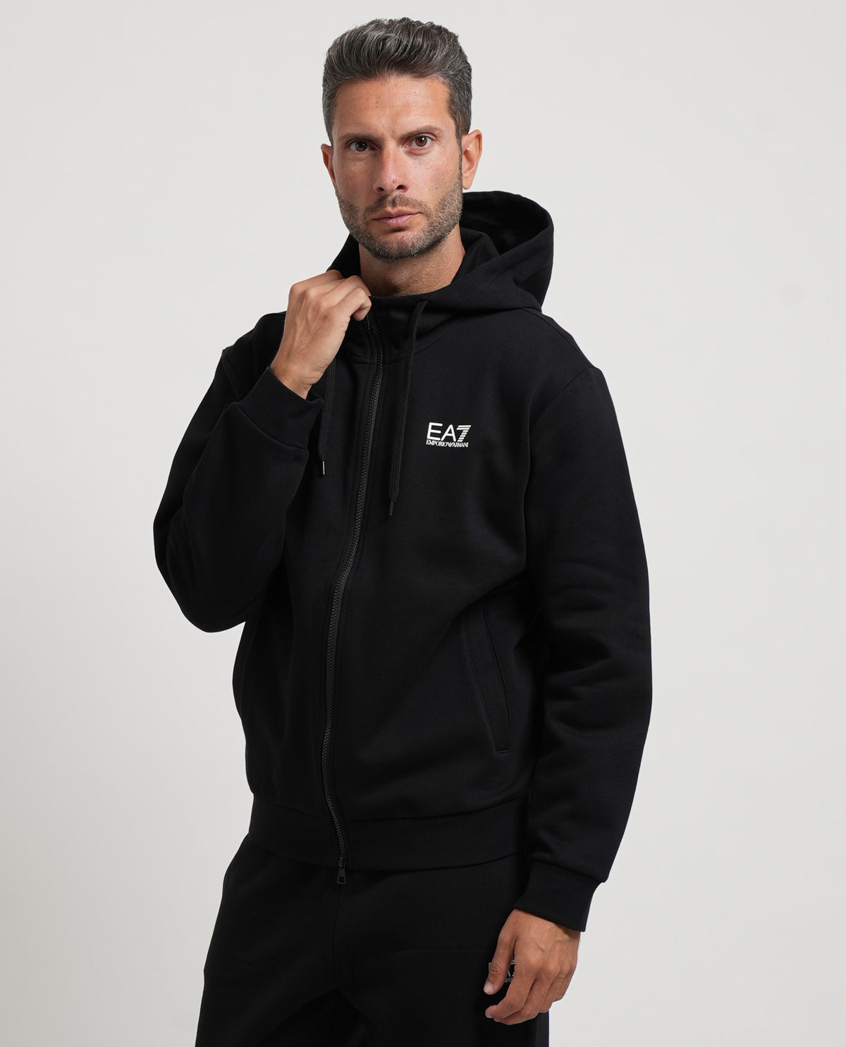 Tuta in cotone EA7 uomo con cappuccio e zip 