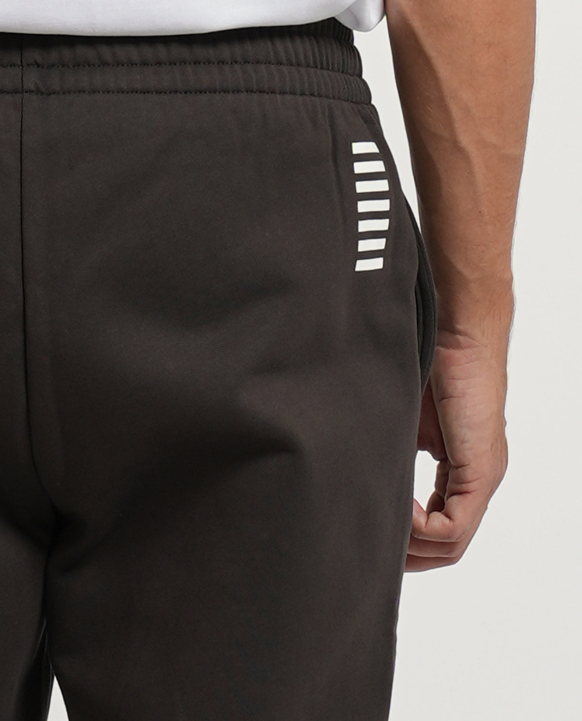 Tuta in cotone EA7 uomo con cappuccio e zip 