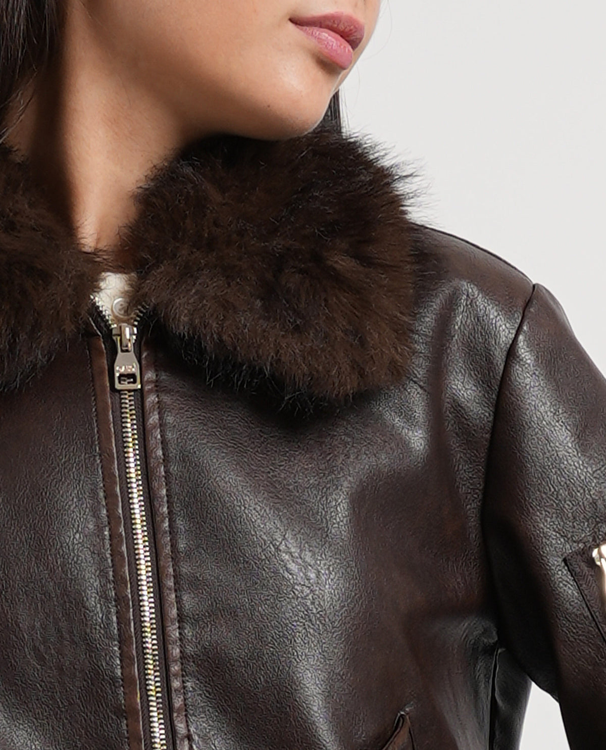Giacca donna Gaudi in similpelle con zip 