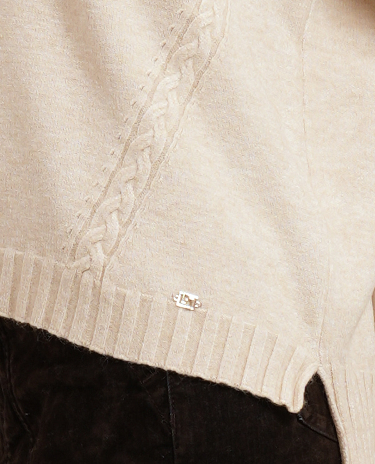 Maglione donna Gaudi con taglio svasato 