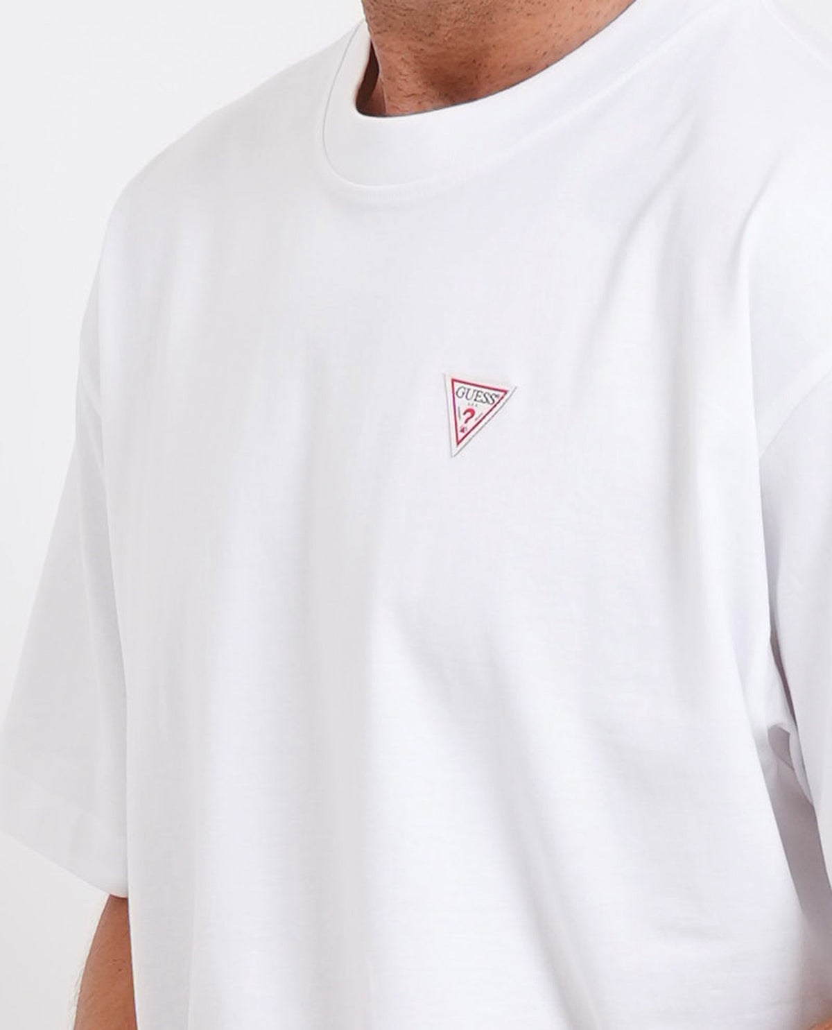 T-shirt oversize con patch mini Guess uomo<BR/> 