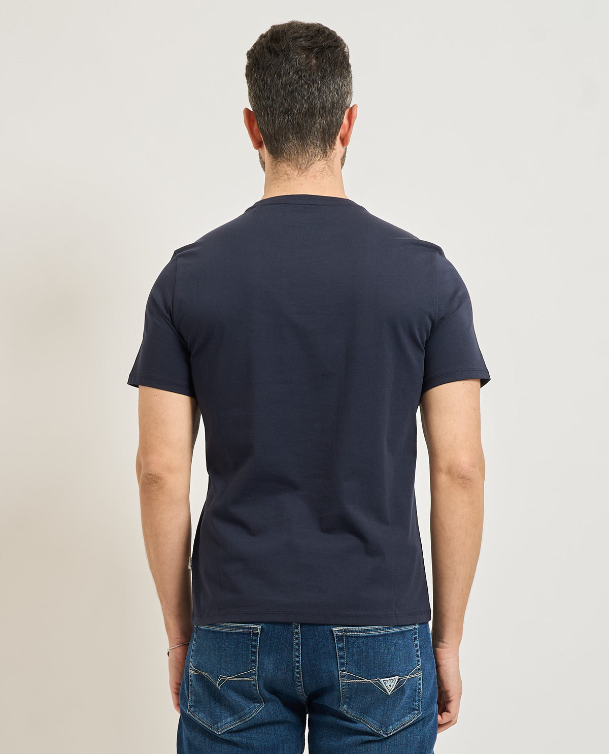 T-shirt uomo Guess con logo ricamato<BR/> 