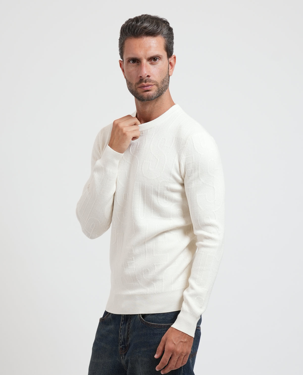 Maglione Uomo Guess con logo su tutta la superfice 